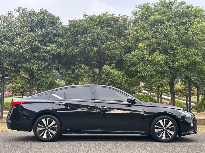 Фото 7 - Nissan Teana