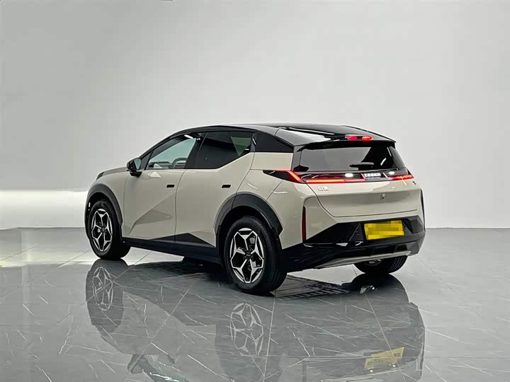 Фото 4 - Zeekr X