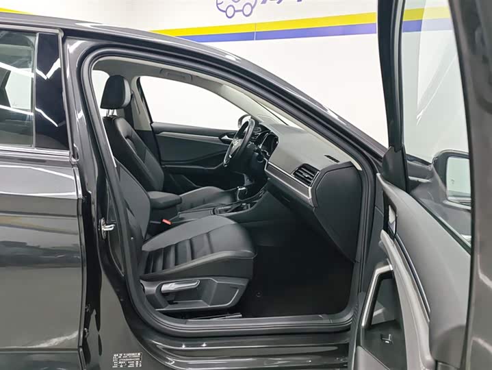 Фото 8 - Volkswagen Sagitar L