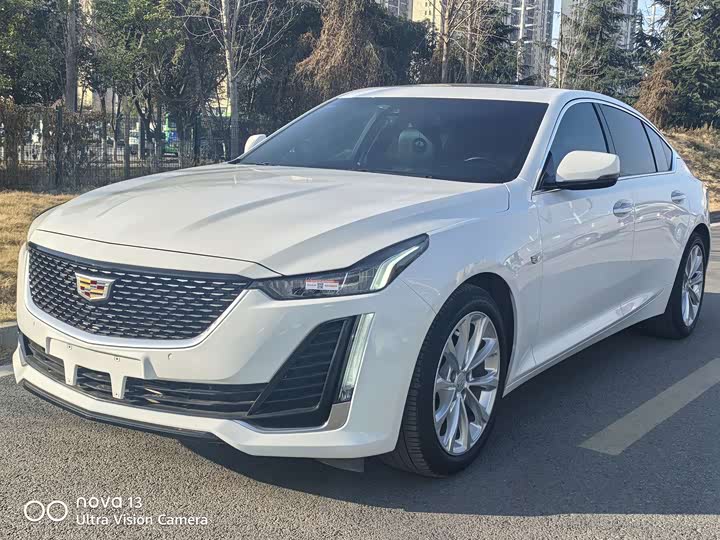 Фото 1 - Cadillac CT5