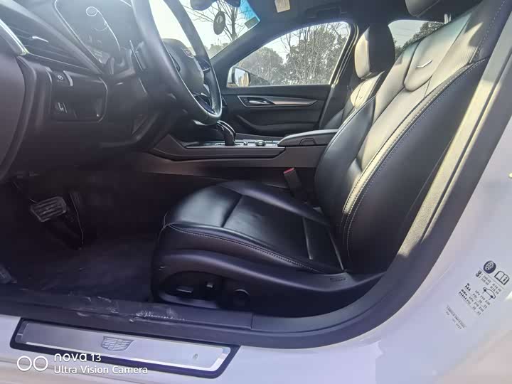 Фото 6 - Cadillac CT5