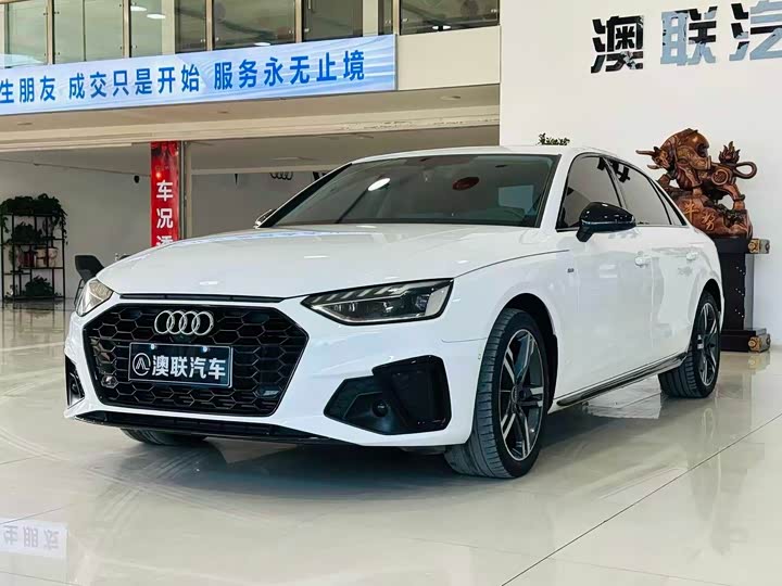 Фото 1 - Audi A4L