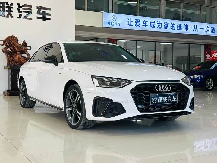 Фото 3 - Audi A4L