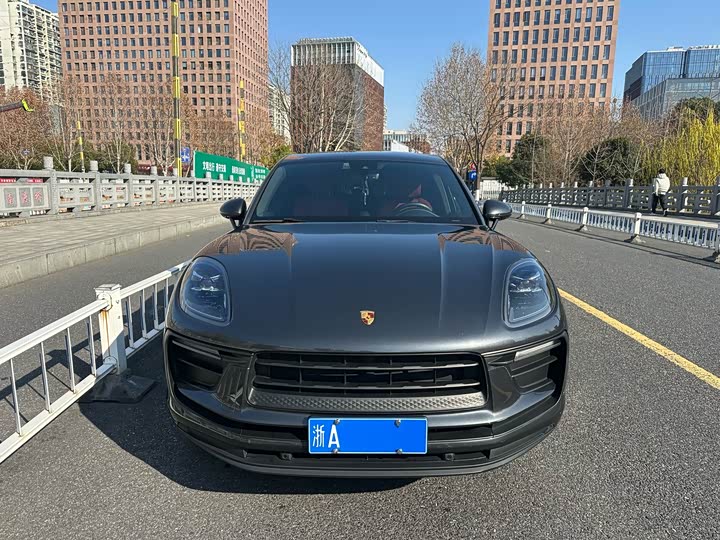 Фото 2 - Porsche Macan