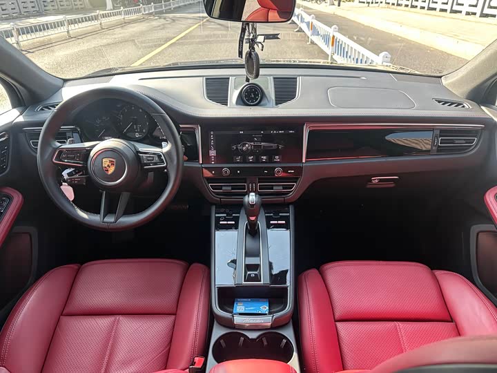 Фото 7 - Porsche Macan