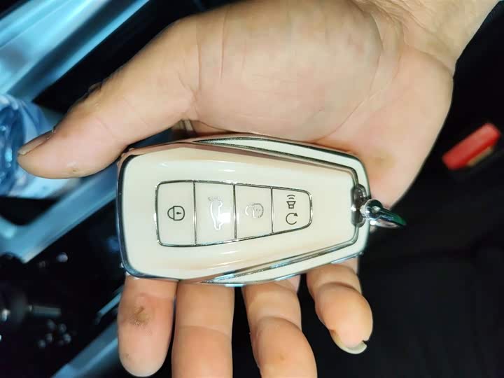 Фото 9 - Geely Preface