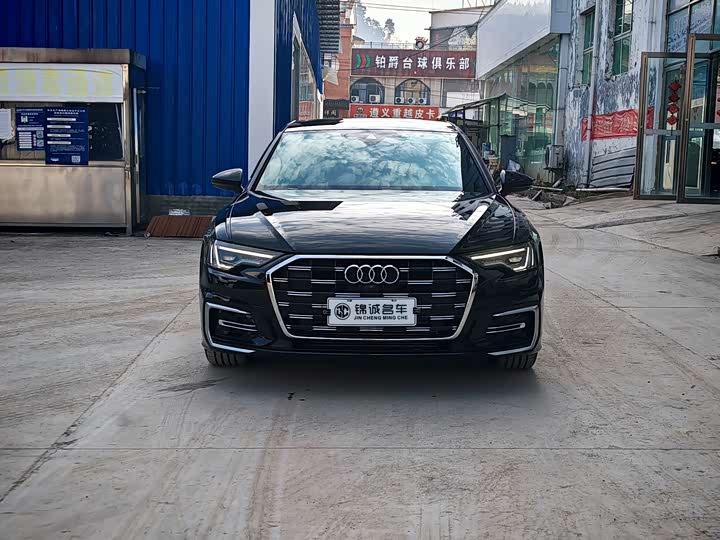 Фото 2 - Audi A6L