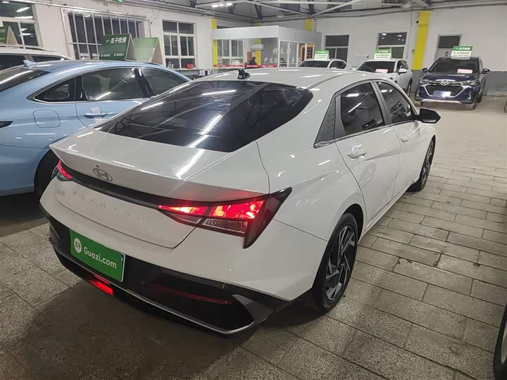 Фото 7 - Hyundai Elantra N line