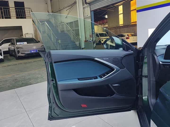 Фото 7 - MG Motor 7