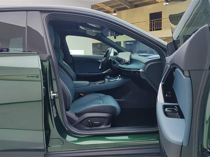 Фото 8 - MG Motor 7