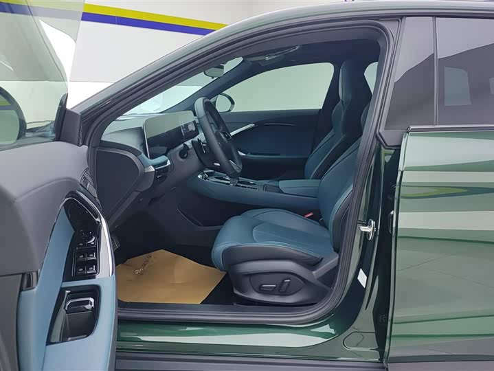 Фото 9 - MG Motor 7