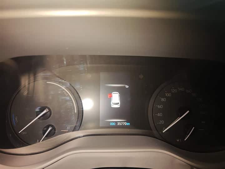 Фото 5 - Toyota Sienna