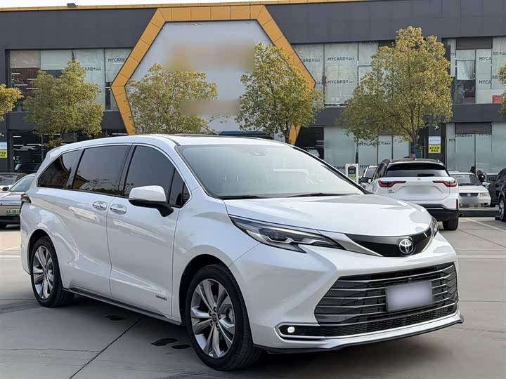 Фото 6 - Toyota Sienna