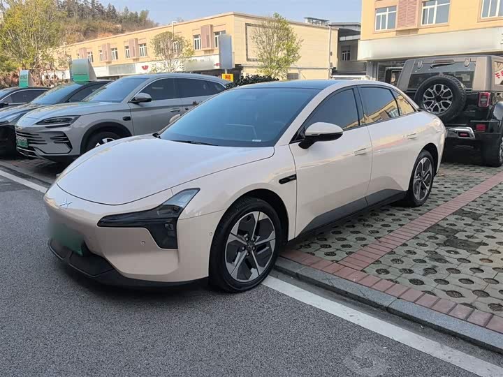 Фото 2 - XPeng Mona M03