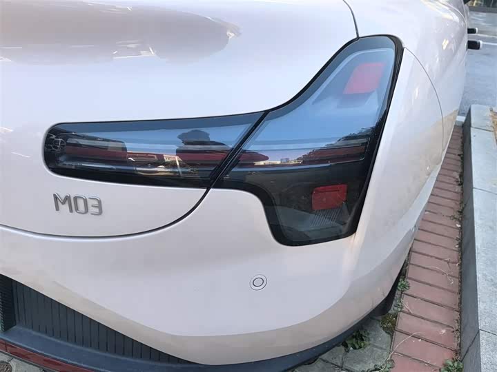 Фото 8 - XPeng Mona M03