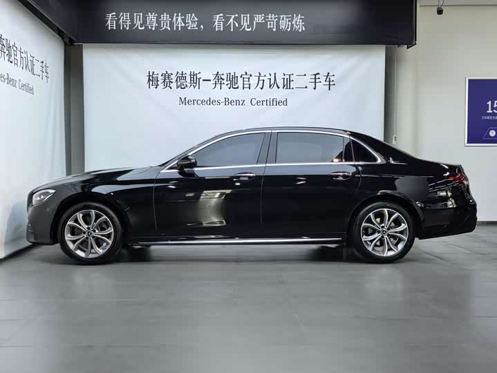 Фото 3 - Mercedes-Benz E-Class