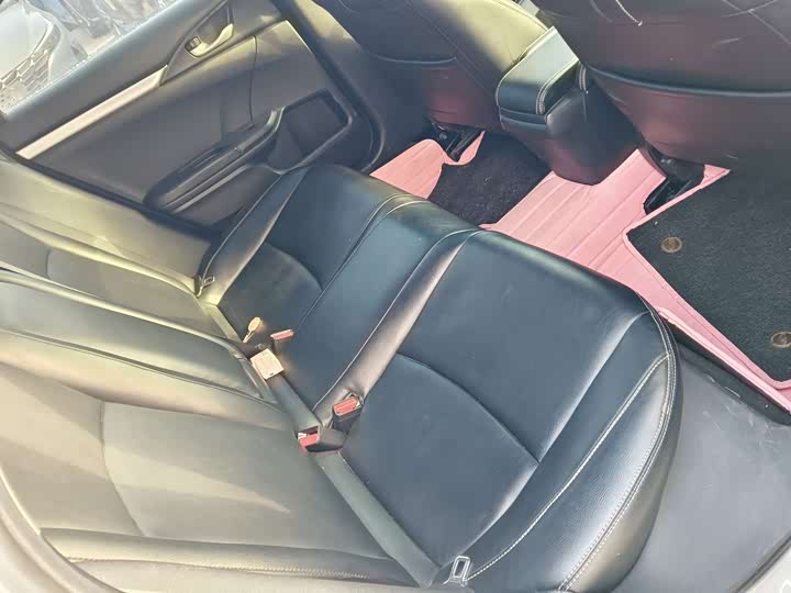 Фото 9 - Honda Civic