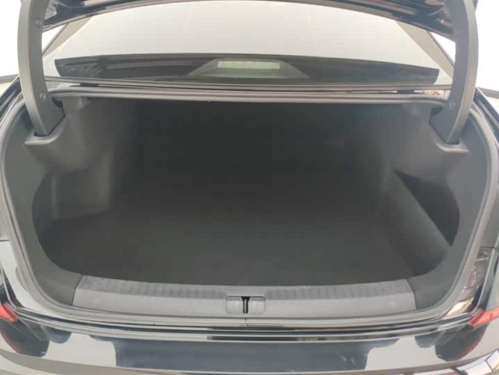 Фото 4 - Volkswagen Passat