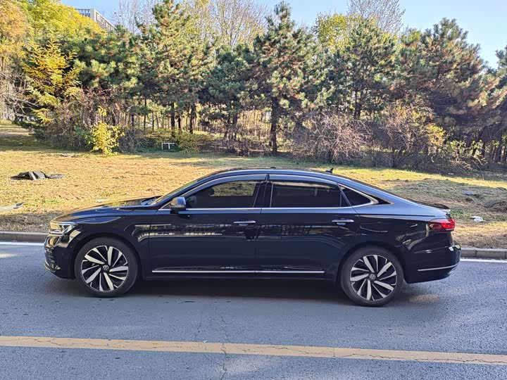 Фото 4 - Volkswagen Passat