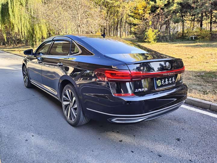 Фото 5 - Volkswagen Passat