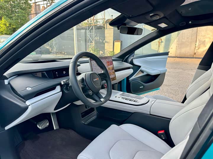 Фото 4 - Xiaomi SU7