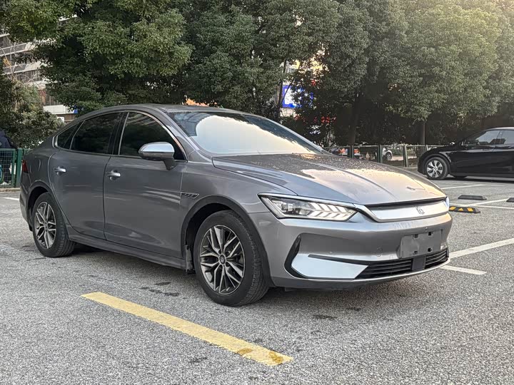 Фото 3 - BYD Qin Plus