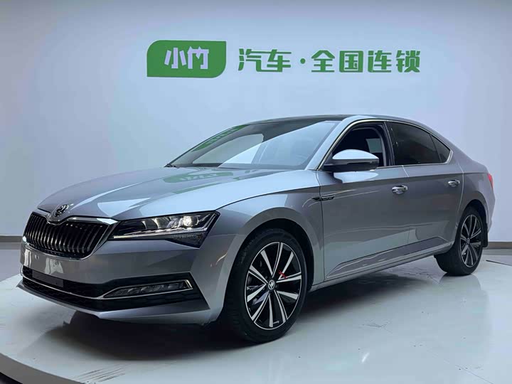 Фото 1 - Skoda Superb