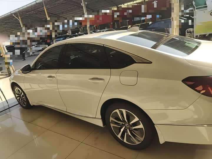 Фото 5 - Honda Accord