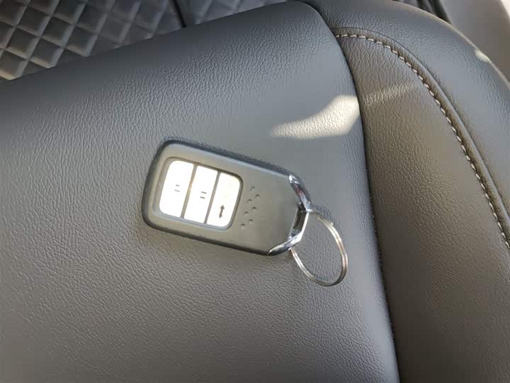 Фото 9 - Honda Accord