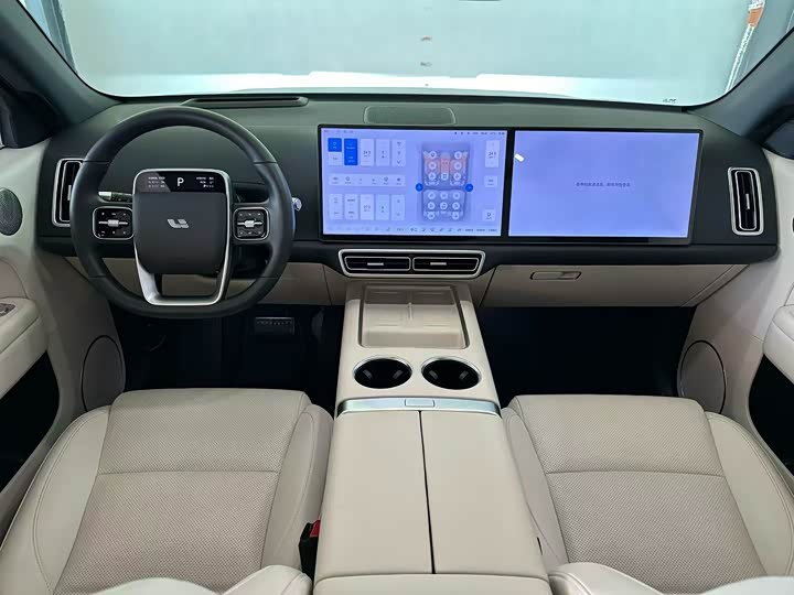 Фото 8 - LiXiang L6