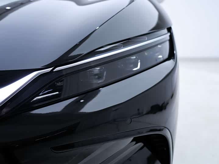 Фото 9 - BYD Han