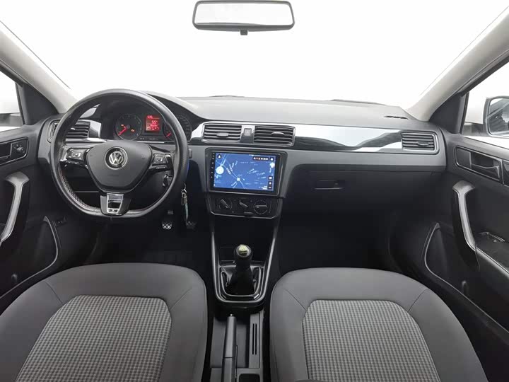 Фото 5 - Volkswagen Santana