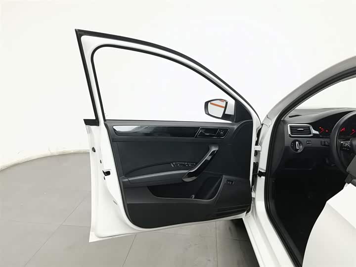 Фото 8 - Volkswagen Santana