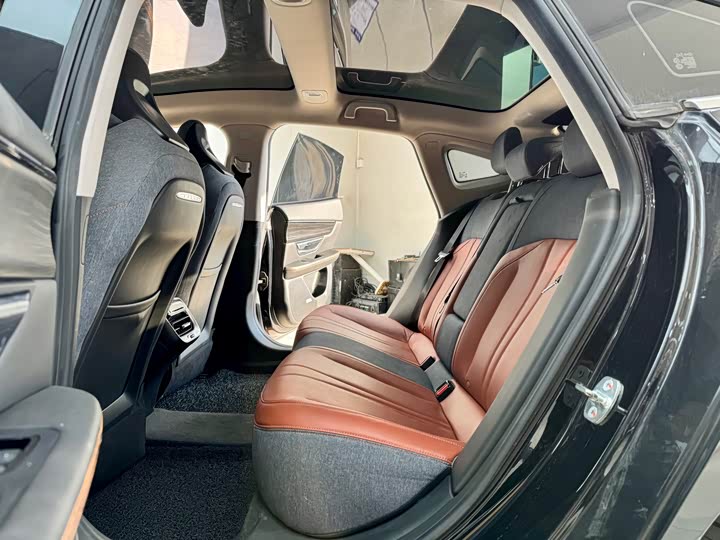 Фото 7 - XPeng P7