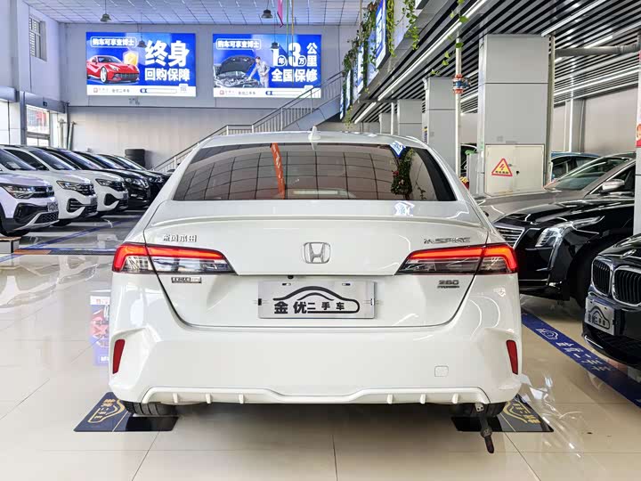 Фото 4 - Honda Inspire