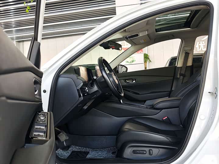 Фото 5 - Honda Inspire