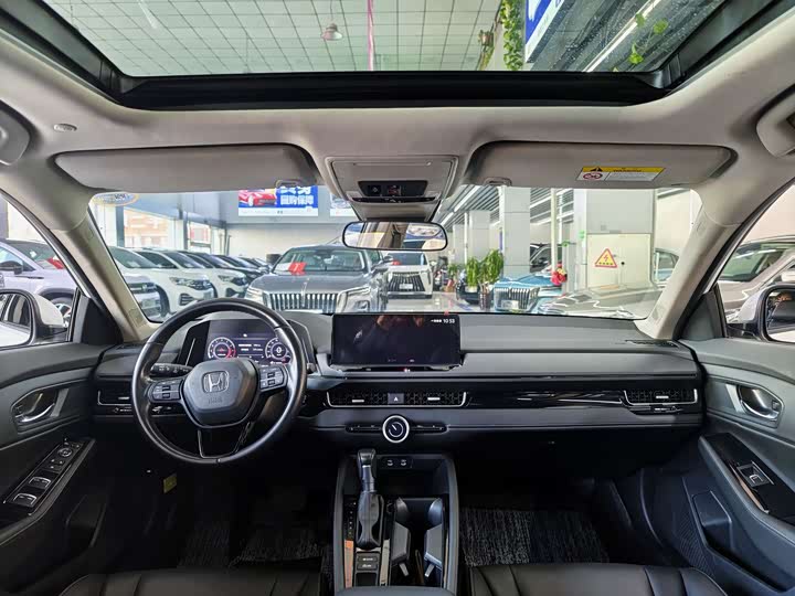 Фото 6 - Honda Inspire