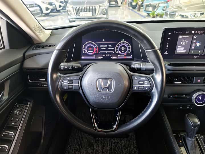 Фото 8 - Honda Inspire