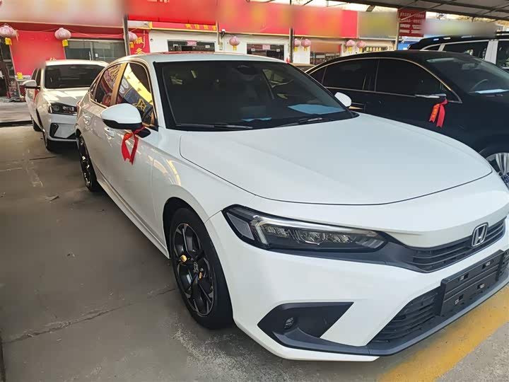 Фото 4 - Honda Civic