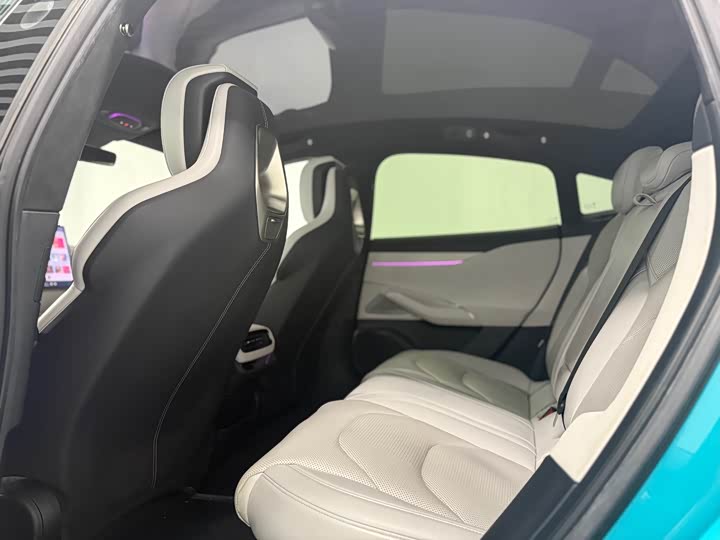 Фото 8 - Xiaomi SU7