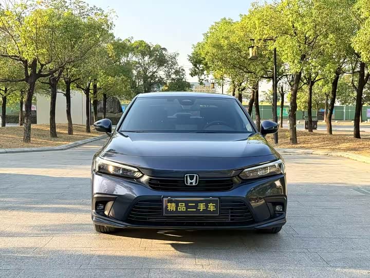 Фото 2 - Honda Civic