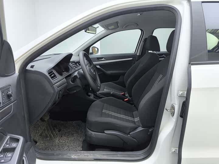 Фото 7 - Volkswagen Lavida