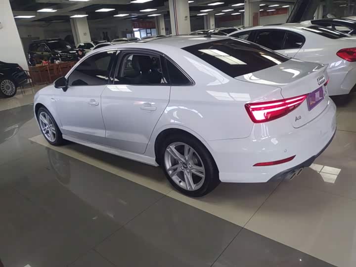 Фото 5 - Audi A3