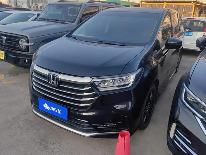 Фото 1 - Honda Odyssey