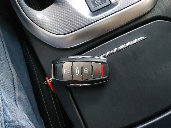 Фото 9 - Haval Jolion