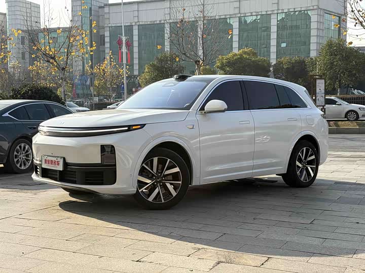 Фото 1 - LiXiang L7