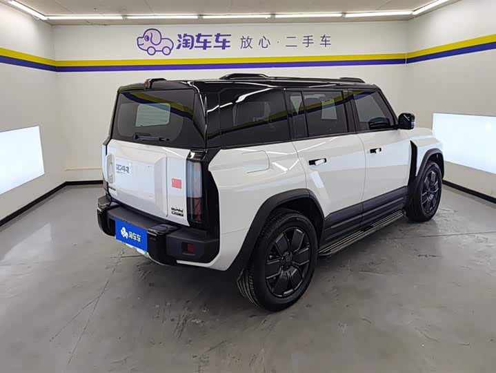 Фото 3 - Chery iCar 03T