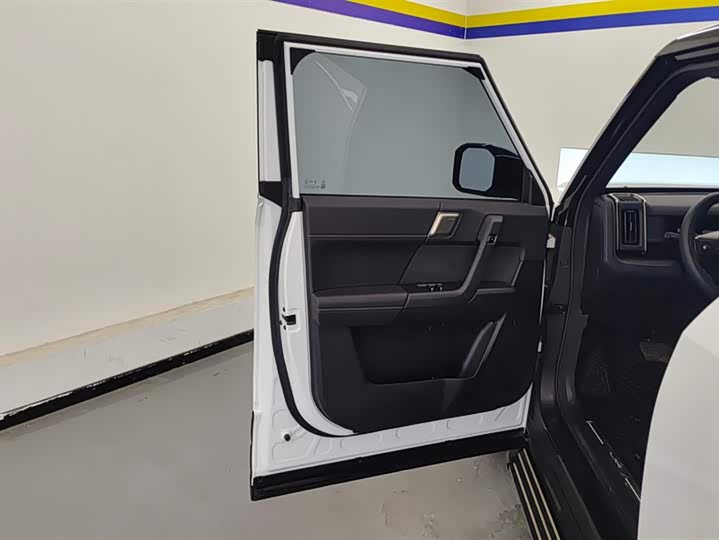 Фото 7 - Chery iCar 03T