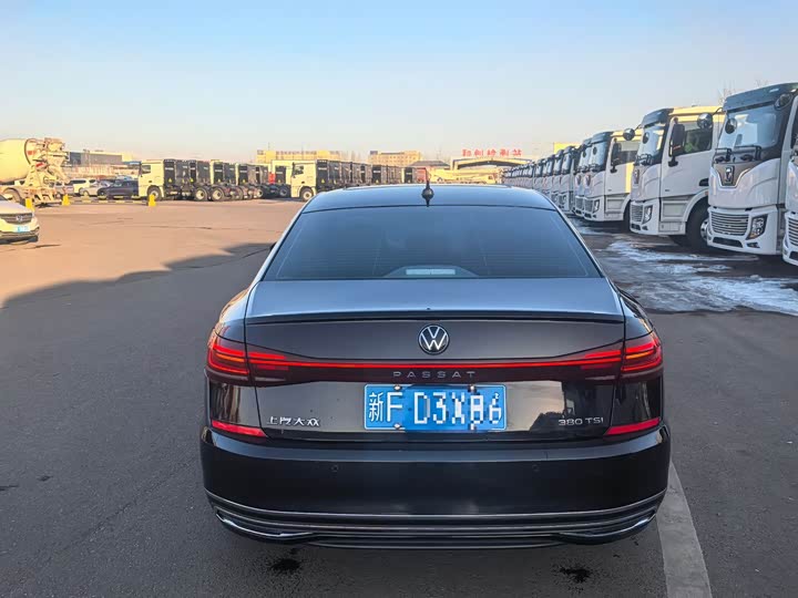 Фото 8 - Volkswagen Passat