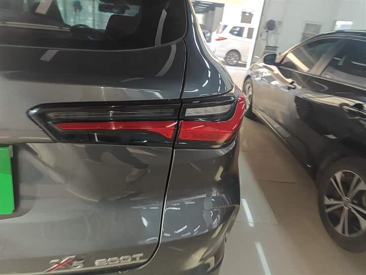 Фото 8 - Changan Oshan X5